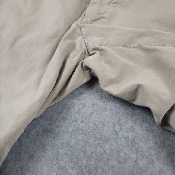 Peter Millar Shorts Size 31 Crown Crafted Khaki Flat Front Chino - Picture 3 of 13